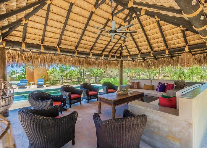 Baja Luxury With Pool, Sauna, Private Oasis