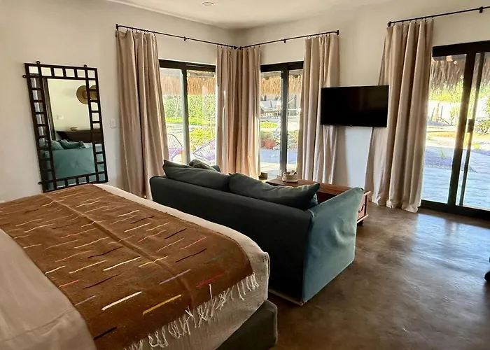 Baja Luxury With Pool, Sauna, Private Oasis *