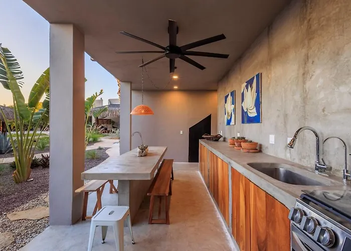 Baja Luxury With Pool, Sauna, Private Oasis *
