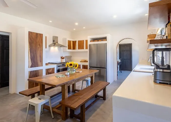 Villa Baja Luxury With Pool, Sauna, Private Oasis *